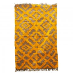 YELLOW SILK AND JUTE RUG 